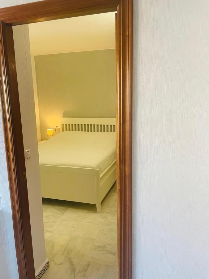 Beach Apartament In ตอร์เรเวียคา ภายนอก รูปภาพ