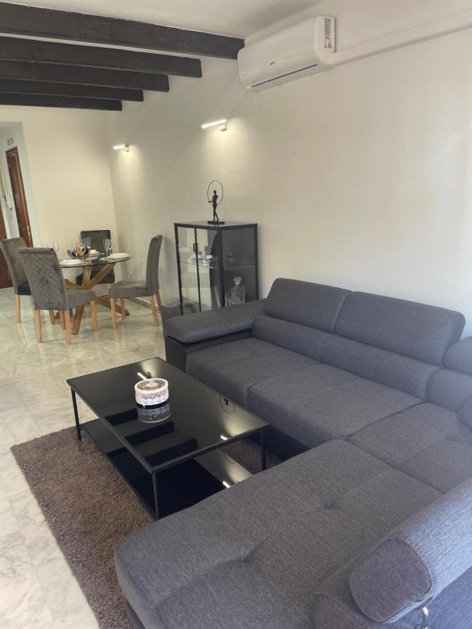 Beach Apartament In ตอร์เรเวียคา ภายนอก รูปภาพ