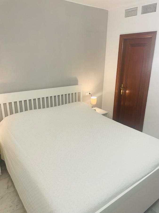 Beach Apartament In ตอร์เรเวียคา ภายนอก รูปภาพ