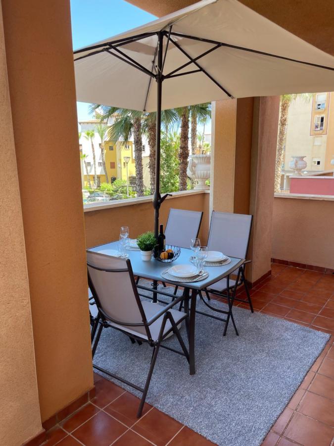 Beach Apartament In ตอร์เรเวียคา ภายนอก รูปภาพ